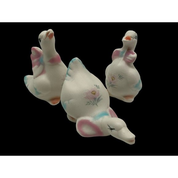 Vintage 1970s Pastel Painted Ceramic/Porcelain Baby Ducks, Set of 3 MCM Decor - Picture 2 of 16